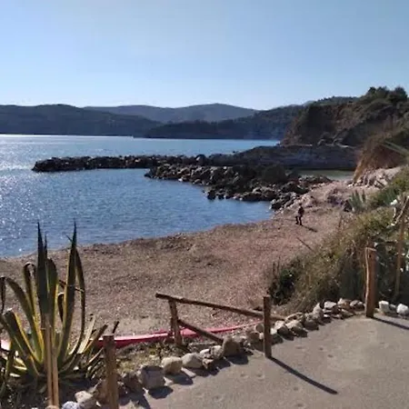 With Garden And Terrace For 8 Pax Villa Capoliveri (Isola d'Elba)